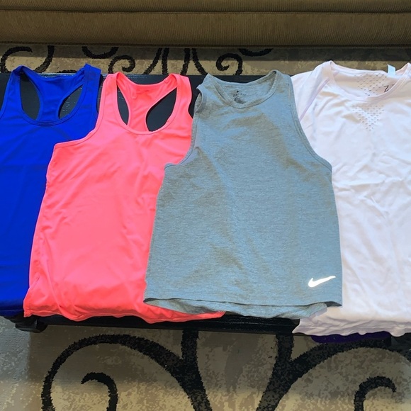 Lot of Gym/Workout/Yoga clothes.  Size XS.  Athleta, Victoria Secret, Nike, etc - Picture 1 of 13